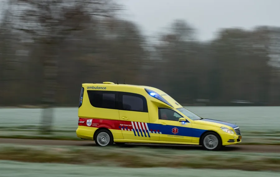 Ambulances & Emergency Vehicles